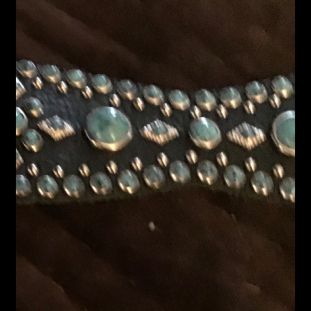 Only one Kippys belt. Black leather & turquoise